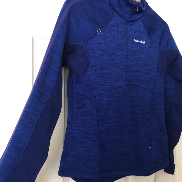 avalanche zip up sweater